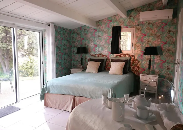 Bed & Breakfast Dans La Cypra 3*